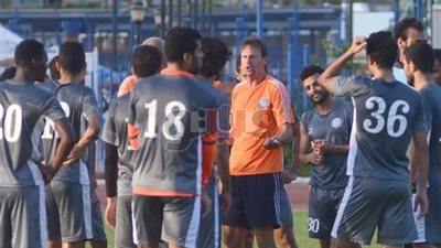 اشتراكا يحذر لاعبيه قبل مواجهة النصر