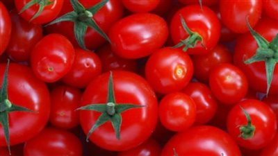 الطماطم بـ3.5 والموز يسجل 10 جنيهات| فيديو