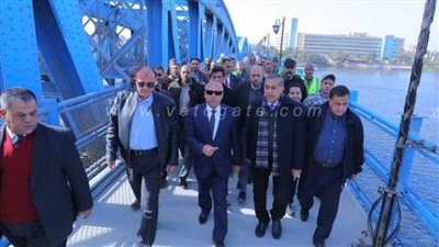 وزير النقل يتفقد كوبرى إمبابة ويتابع مشروعات الإشارات