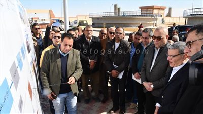 وزير الإسكان ومحافظ المنيا يتفقدان محطة معالجة الصرف الصحي