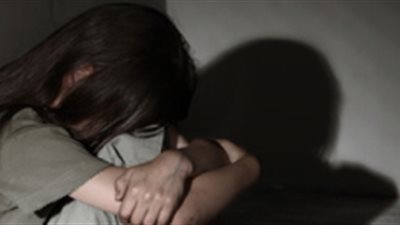 شخص يخطف طفلة لرغبته في الزواج من والدتها بالبحيرة