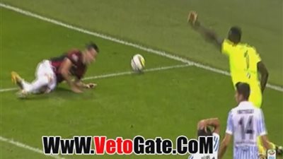 بالفيديو.. ميلان يتقدم بهدف على سبال بالشوط الأول