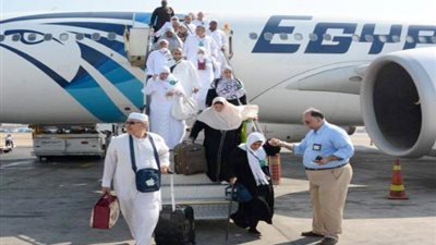 «مصر للطيران» تسير 8 رحلات لعودة 2480 حاجا لمطار القاهرة