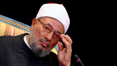 الإخوان تحاول تخفيف الضغوط على القرضاوي بالهجوم على شيوخ السعودية