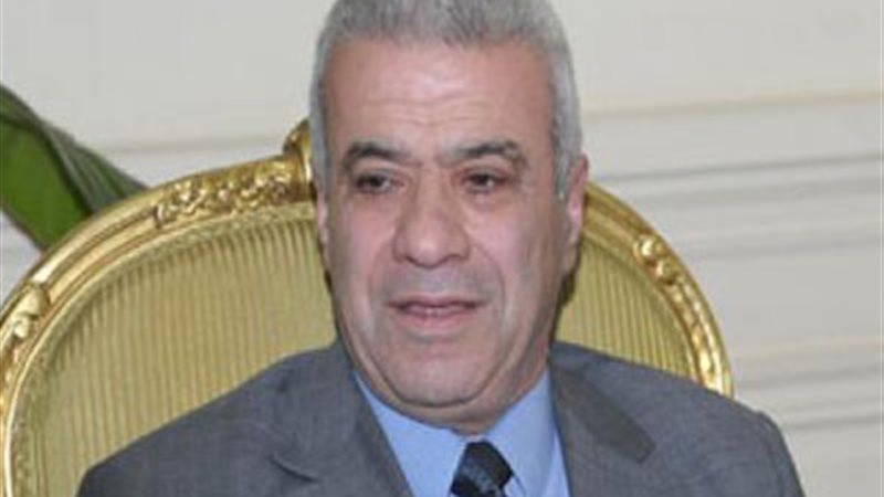  الفريق عبد العزيز