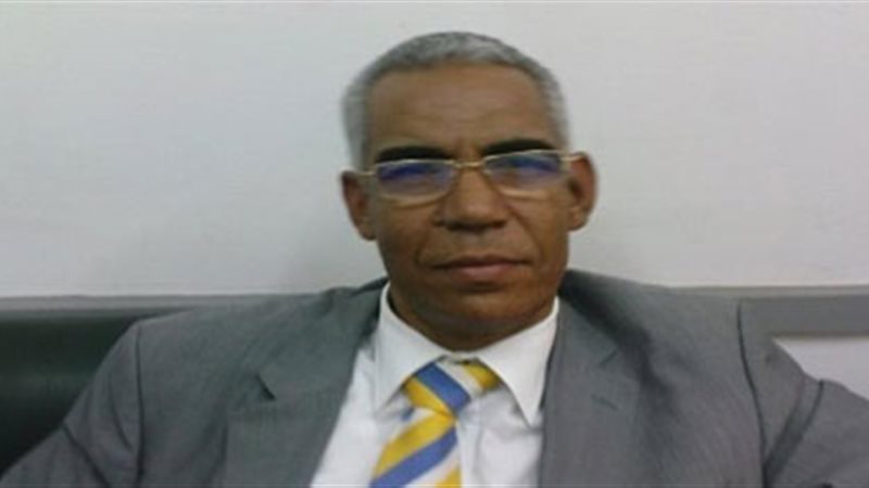 الدكتور مصطفى عبد