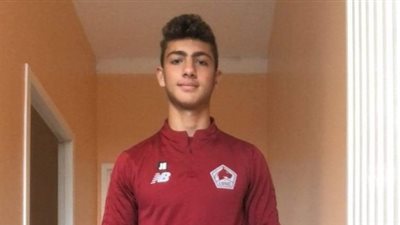 بلال مظهر ناشئ المقاولون يقضي معايشة في ليل الفرنسي