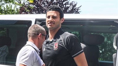 الشناوي وميدو جابر ينتظمان في مران الأهلي