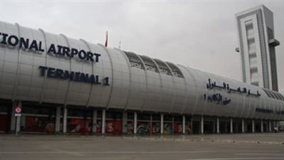 وفد من حركة فتح يصل مطار القاهرة الدولي قادما من رام الله