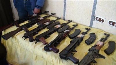 ضبط 8 قطع أسلحة نارية في قنا