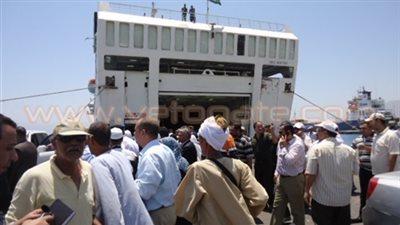 وصول 9900 حاج لميناء نويبع