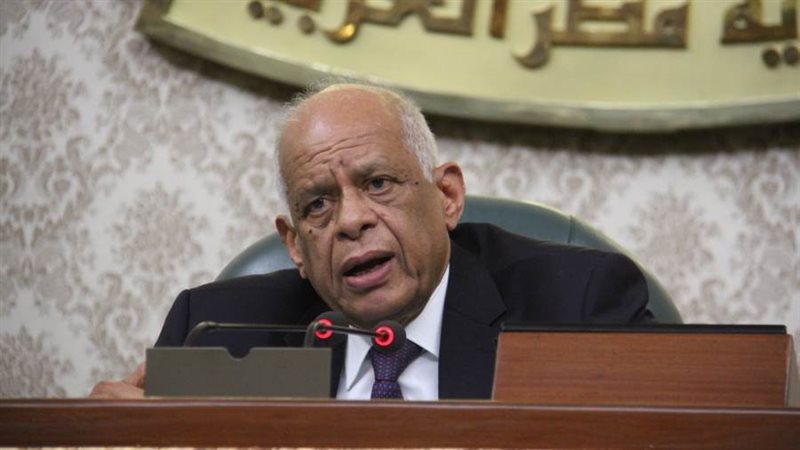 الدكتور علي عبد العال