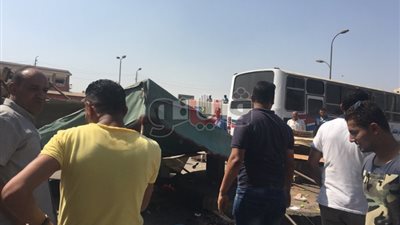 بالفيديو.. مدير أمن الإسماعيلية يقود حملة لرفع الإشغالات بسوق الجمعة