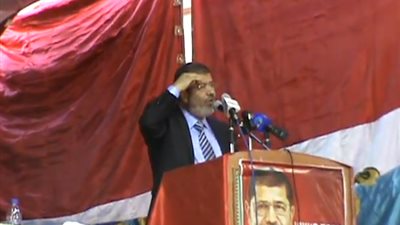 بالفيديو.. مرسى قبل أن يكون رئيسا يعد بزراعة 900 فدان فى سيناء