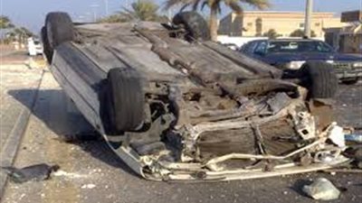 إصابة شخصين في انقلاب سيارة بطريق «الزعفرانة - العين السخنة»