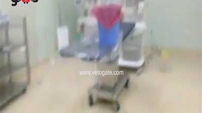 بالفيديو.. مياه الصرف تغرق غرف عمليات مستشفى حكومي بدمياط