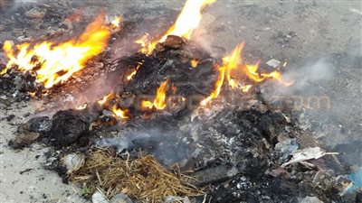 بالفيديو والصور.. أنصار الإرهابية يقطعون طريق الحلمية والتروماى بعين شمس