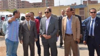 محافظ الغربية يتفقد أعمال النظافة ورصف شوارع طنطا (صور)