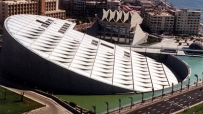 الشايب يؤكد استمرار عروض بانوراما التراث بمسرح 