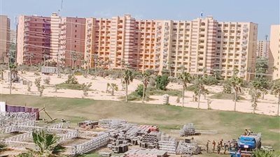 استعدادات حفل عمرو دياب في الساحل الشمالي (صور)