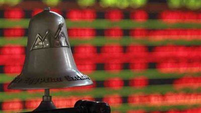 البورصة تكتسى باللون الأحمر وتخسر 950 مليون جنيه