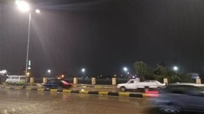 سقوط أمطار بالقليوبية.. وفرق الطوارئ في الشوارع | صور