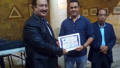 بالصور.. «محبي الأطرش» تكرم اسم «عبدالعزيز محمود» و«فتحي قورة»