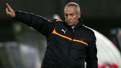«فيريرا» يطلب إقامة معسكر للزمالك في البرتغال خلال توقف الدوري