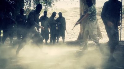 بالفيديو.. «داعش» يصف «أوباما» بـ«كلب روما» ويطالبه بدفع «الجزية»