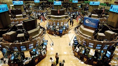 الأسهم الأمريكية تفتح مرتفعة مع تراجع احتمالات رفع أسعار الفائدة