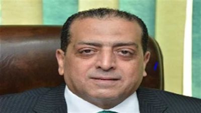 النشرة الاقتصادية وأبرزها.. الضرائب: نحترم قانون سرية الحسابات المصرفية