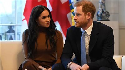 أول تحرك من العائلة الملكية البريطانية لحل أزمة الأمير هاري وزوجته ميجان