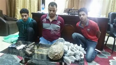 بالصور.. ضبط 4 متهمين بحيازة مخدرات وأسلحة نارية في الشرقية