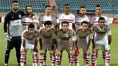 لاعبو الزمالك يؤدون صلاة الجمعة بفندق الإقامة بالمغرب
