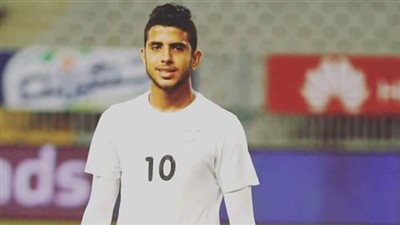 عبدالفتاح يشارك في التدريبات الجماعية لحراس المصري