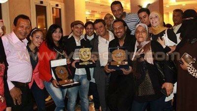 «المصراوية» تحتفل بحصولها على 3 جوائز في «آفاق مسرحية»