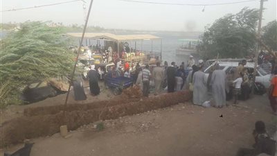 إصابة شخصين في اشتباكات بين أهالي أسيوط بعد تعطل عبارات الجنوب