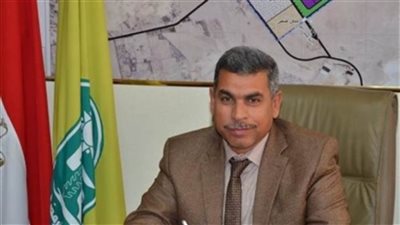 رئيس جهاز العاشر من رمضان يشهد اختبارات استلام وتشغيل شبكات المياه 