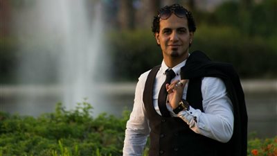 فارس منجي يشارك في مسلسل «Mc Mafia»