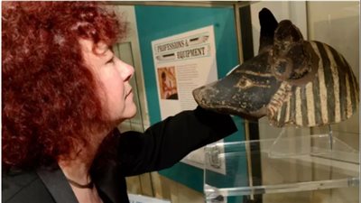 عالمة مصريات تفتتح 3 معارض فرعونية في بريطانيا