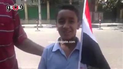 بالفيديو.. طفل يحتفل بذكرى نصر أكتوبر: «نفسي أبقى ضابط في الجيش»