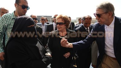 بالفيديو والصور.. جيهان السادات تصل النصب التذكاري لإحياء ذكرى نصر أكتوبر