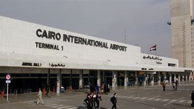 إخلاء سبيل «سيدة المطار السعودية» المتهمة بالاعتداء على ضابطين