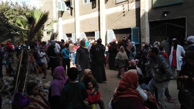 محافظ قنا يعلن نتائج قوافل قرى نجع حمادي | صور