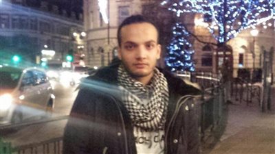 إصابة سورية بنوبة قلبية في مصر بعد اعتقال ابنها في بريطانيا