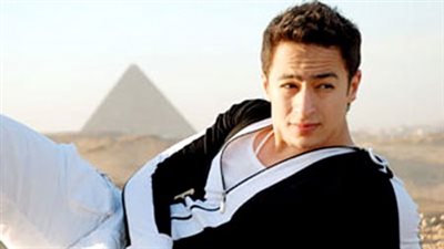 حمادة هلال يحيى حفلا بـ