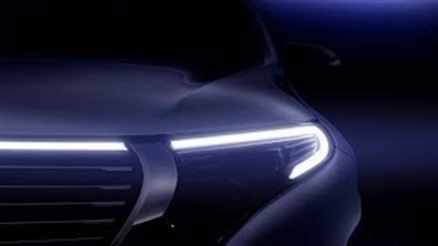 مرسيدس تكشف عن سيارتها الكهربائية في السويد (فيديو)