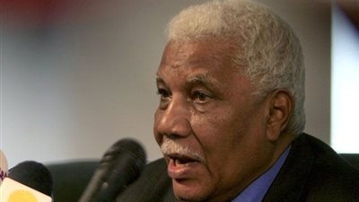 وزير الإعلام السوداني يدعو العرب لتنحية الخلافات