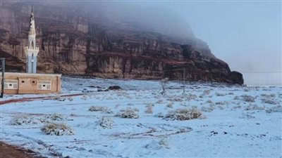 الثلوج تضرب السعودية ودرجة الحرارة تصل إلى 15 تحت الصفر | صور