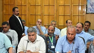 طرف صناعي على نفقة محافظة الشرقية لـ«شاب معاق» (صور)